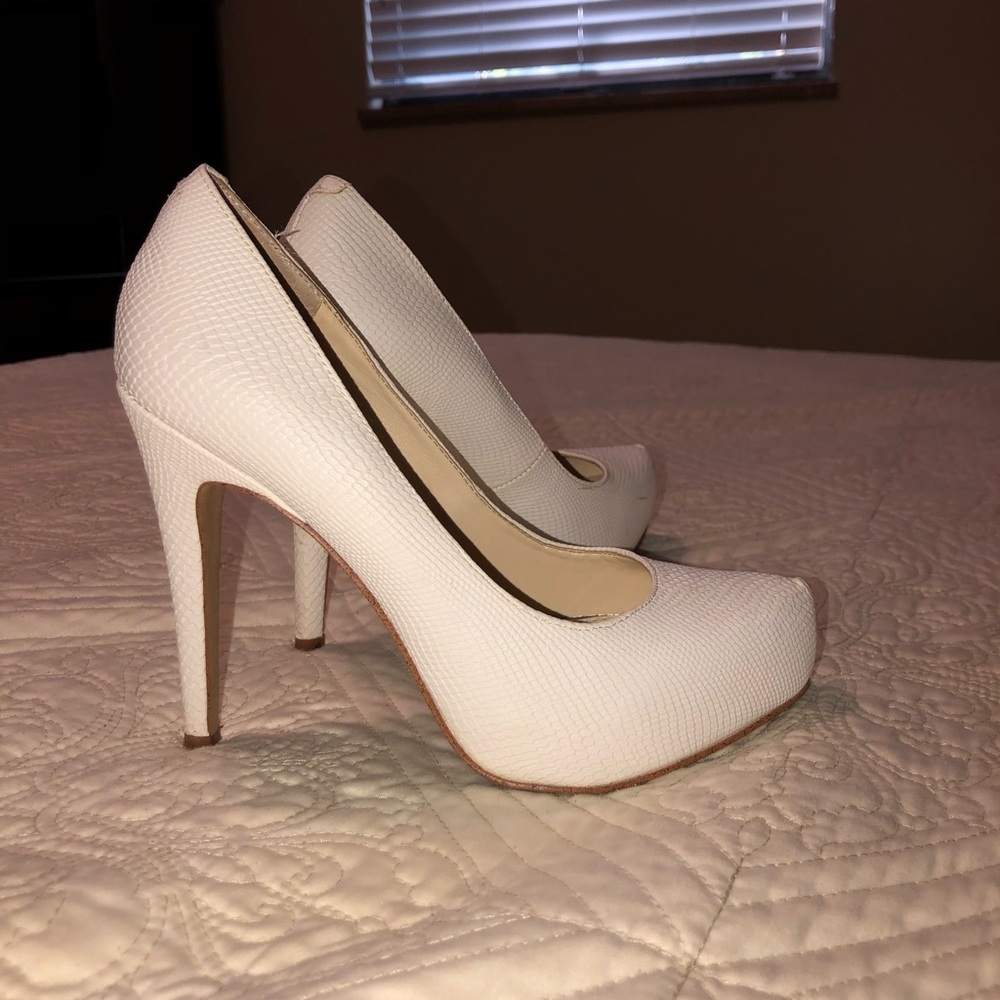 White Heels (Jessica Simpson)